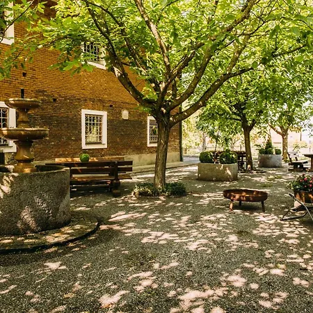 Wolfsjagerhof *
